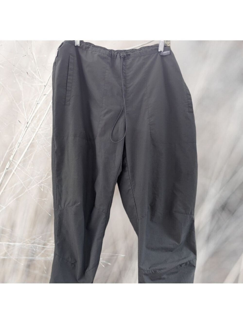 𝅺Reebok Classic England Olive Nylon track pants Size XL
